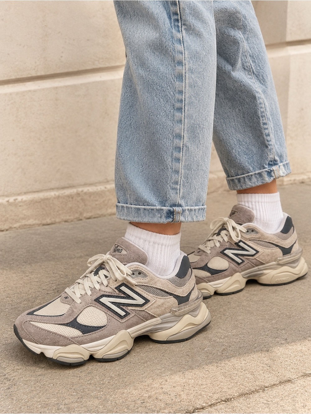 Never worn- New Balance 9060 Moonrock linen